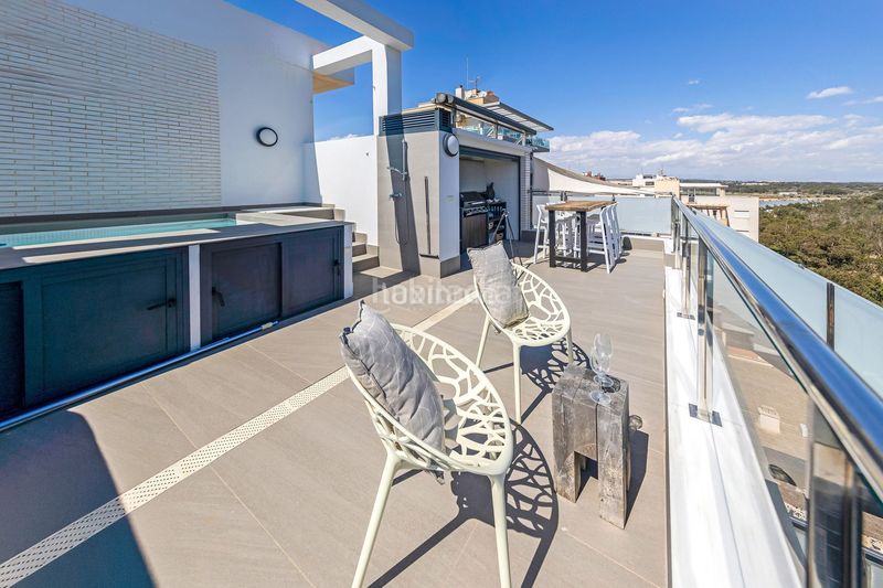 Foto 848a7730-83f1-4ea7-b8da-ab9f6eb55d45. Penthouse with heating parking pool in Puerto Deportivo Guardamar del Segura