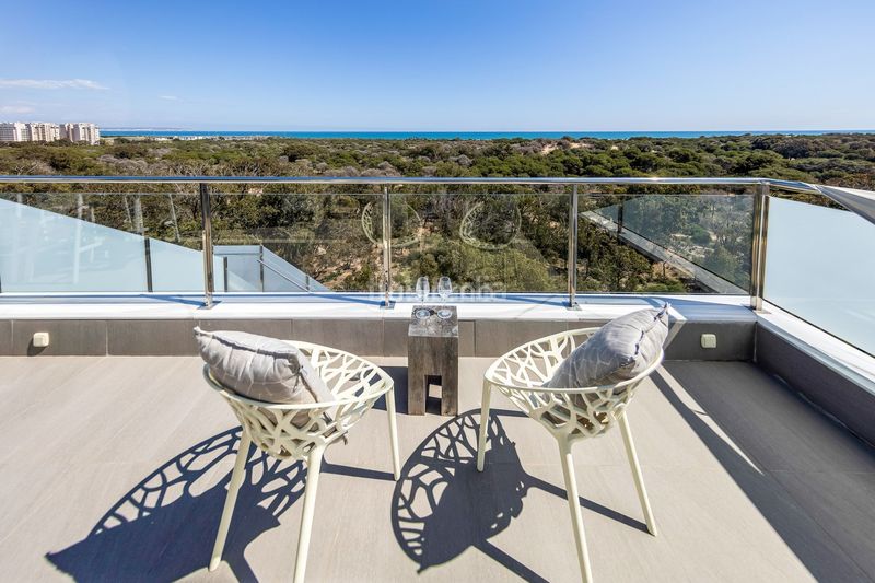 Foto ad47c657-baa2-41ac-be80-9b82c82622c0. Penthouse with heating parking pool in Puerto Deportivo Guardamar del Segura