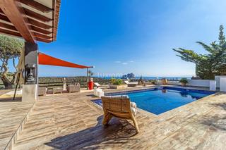 Chalet in La Empedrola. Vistas panorámicas al mar y a la montaña  privacidad total