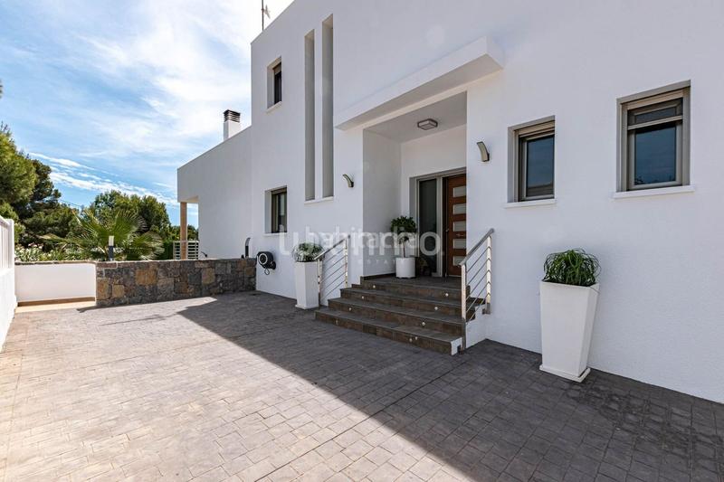 Foto 911c7c42-f1b2-449d-8ed5-3d6caf620863. Chalet casa con vistas al mar en venta e en Canuta Calp