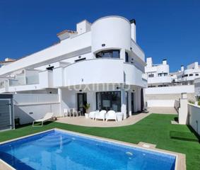 Maison jumelée à Balcón de Finestrat-Terra Marina. Moderna casa adosada en finestrat