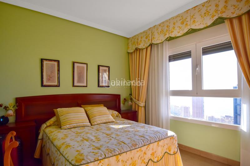 Foto 2cdf1b1e-1db9-4e21-9cba-3e586c87eeb1. Piso impresionante piso con vistas al mar en playa de poniente en Benidorm