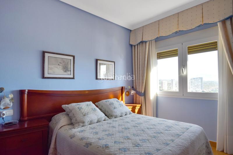 Foto db8a8bb7-c219-4024-9ce2-8cd315b4eab5. Piso impresionante piso con vistas al mar en playa de poniente en Benidorm