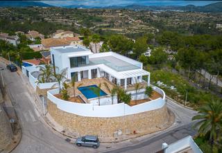 Chalet à Benimeit-Tabaira. Impresionante chalet moderno de 3 dormitorios con vistas al mar