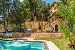 Chalet in Mascarat. Impresionante villa con vistas al mar en mascarat