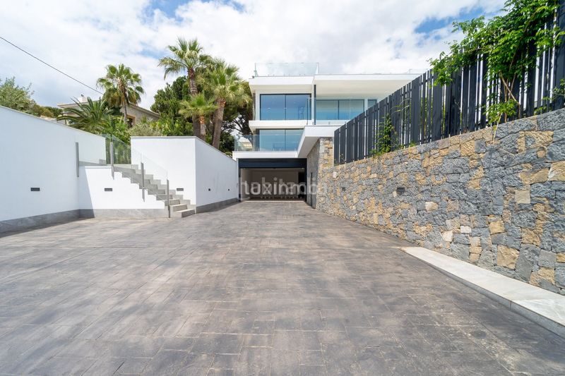 Foto e9c72258-57a2-4b66-8b45-02cf6e15d389. Xalet amb calefacció aparcament piscina a La Caleta - La Calalga - Les Bassetes Calp