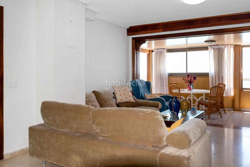 Foto 3380f378-f9f6-4626-9ffb-ac48548971e7. Àtic amb aparcament a Centro Urbano Benidorm