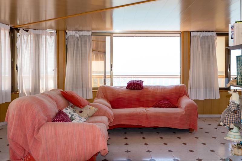 Foto 6cb67ab6-46c9-4d5a-9c5d-b1636ce7c42c. Àtic amb aparcament a Centro Urbano Benidorm