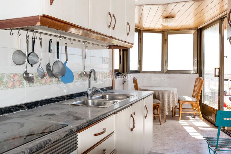 Foto 89411d43-cd52-479c-a645-fc800f7a6216. Àtic amb aparcament a Centro Urbano Benidorm