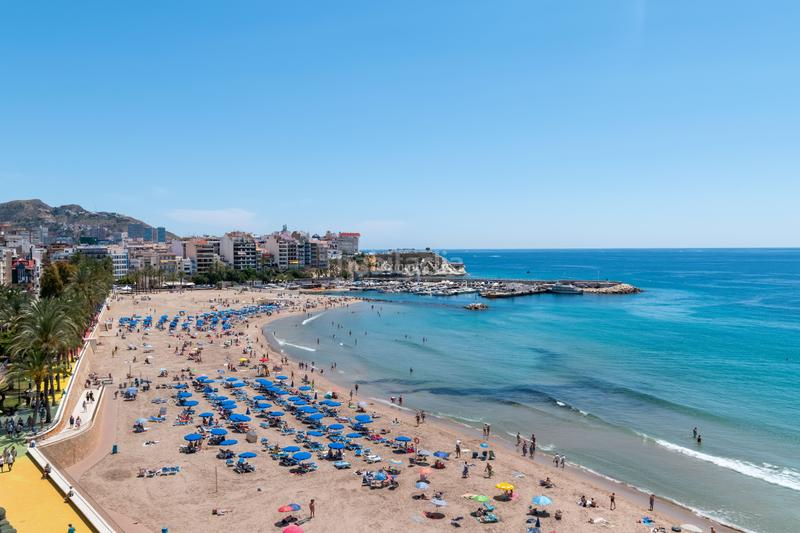 Foto 99b68fd1-297c-4b29-9e28-9db7584be254. Àtic amb aparcament a Centro Urbano Benidorm