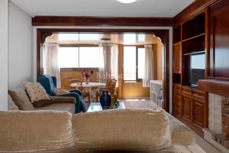 Foto a0ca8957-bafe-4250-b9dc-8e900dda1e3f. Àtic amb aparcament a Centro Urbano Benidorm