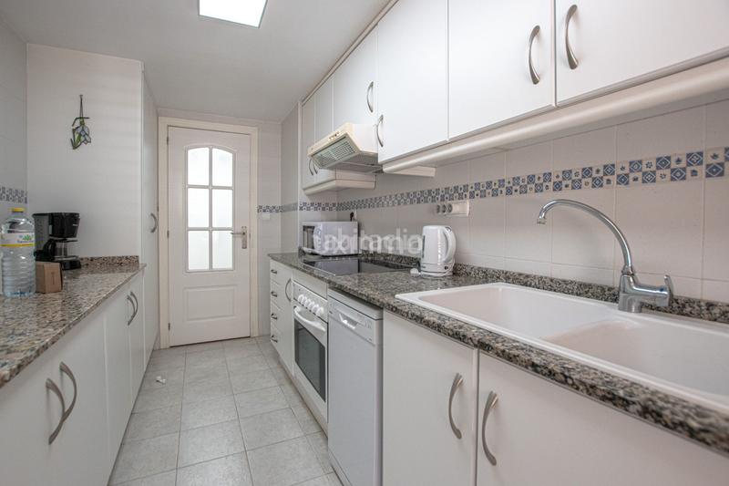 Foto 3ea49e36-7766-4d5d-844b-773cdf581507. Appartamento con piscina in Puerto Calp