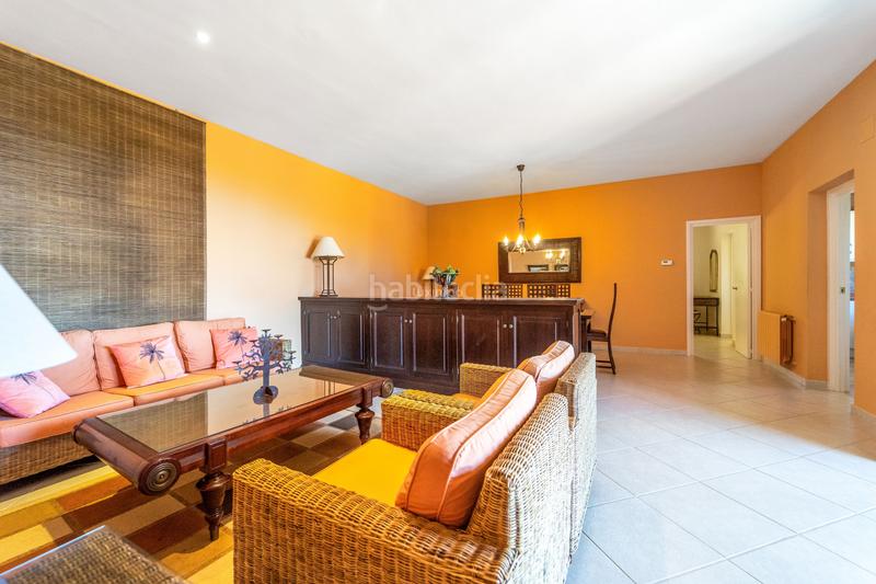 Foto 02792994-7833-4843-a864-58c75cbae9a0. Chalet mit heizung parking pool in Altea la vella Altea