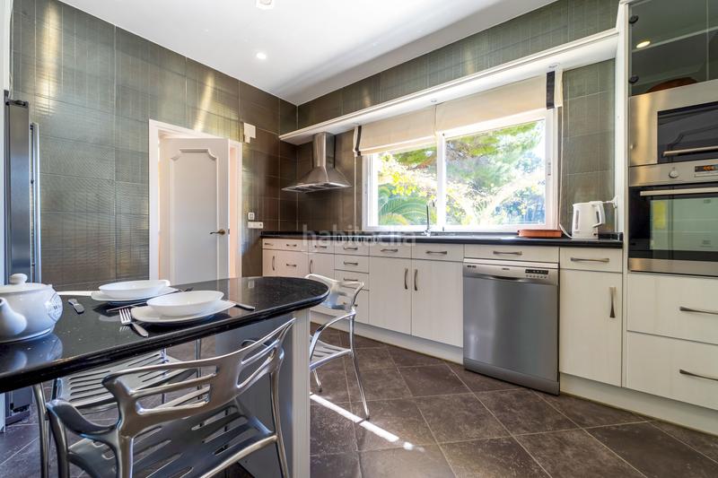 Foto 827731b0-9d10-478b-b4ce-8a16970f5787. Chalet mit heizung parking pool in Altea la vella Altea