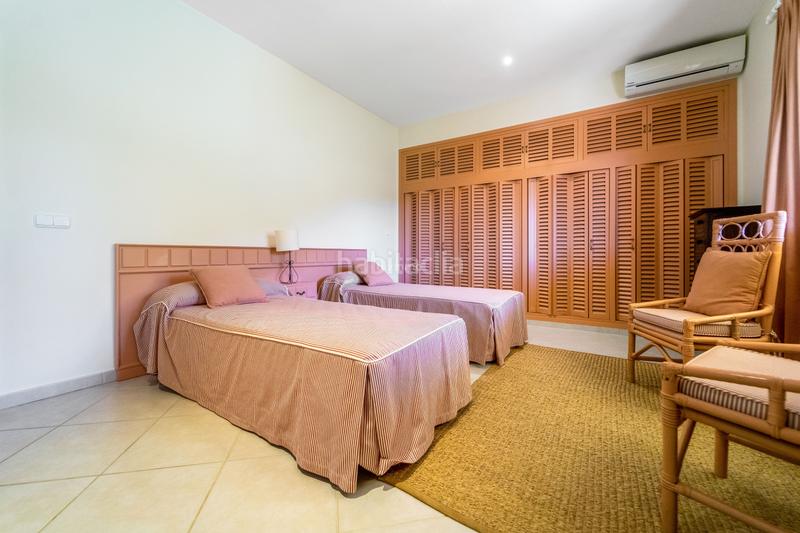 Foto 9fab24fd-8549-4f01-b7e7-80af303b4c92. Chalet mit heizung parking pool in Altea la vella Altea