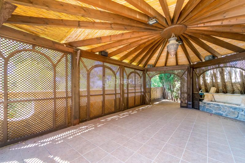 Foto f416f949-b1cd-4077-a693-470f0fba255e. Chalet mit heizung parking pool in Altea la vella Altea