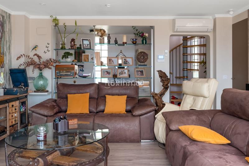 Foto b887d34c-e45e-4e83-a698-4a171ae9b832. Àtic amb aparcament piscina a Altea la vella Altea