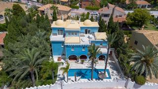 Xalet a Pueblo Español-Coveta Fumá. Impresionante casa mediterránea de estilo ibicenco con 6 dormito