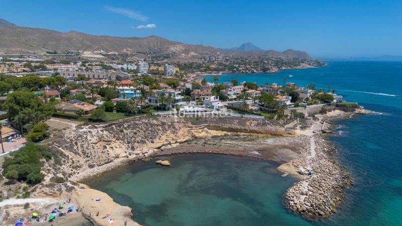 Foto 63e7619e-ec63-4804-849e-d7fae05c27fb. Chalet mit heizung parking pool in Pueblo Español-Coveta Fumá Campello (el)