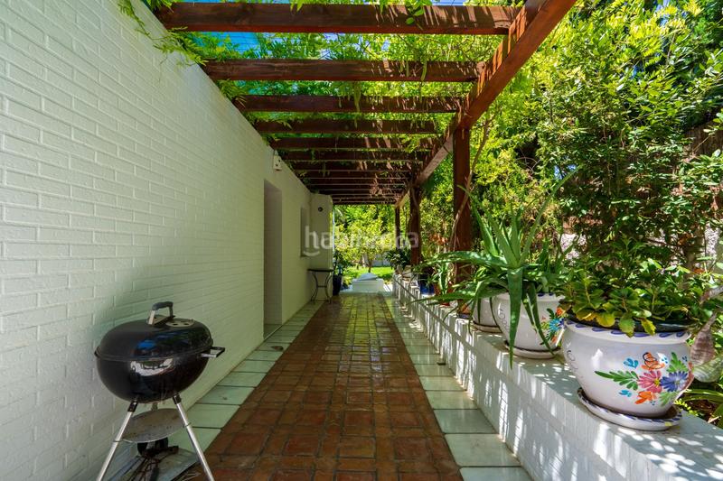 Foto 6eb73fd1-b9fa-4365-8b40-4d45989070dd. Chalet mit heizung parking pool in Pueblo Español-Coveta Fumá Campello (el)