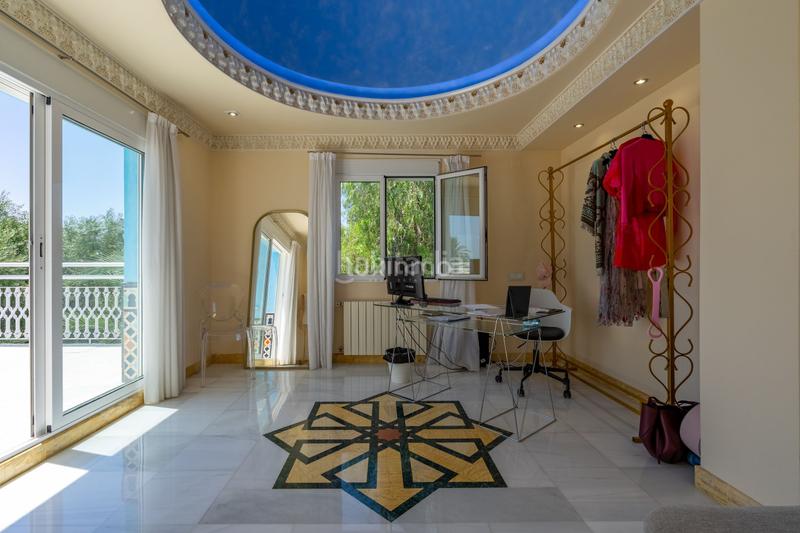 Foto 9630fd2e-4151-4339-965e-c89a27dc401e. Chalet mit heizung parking pool in Pueblo Español-Coveta Fumá Campello (el)