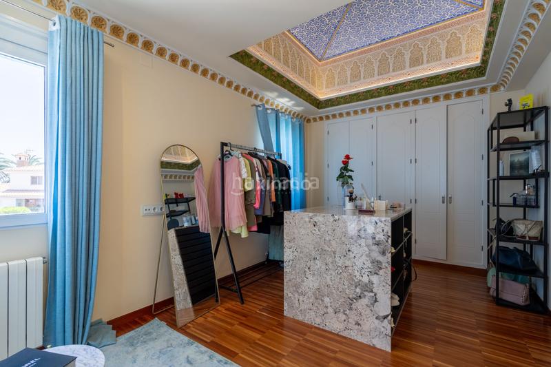 Foto a676b81f-5fca-4e9d-9d44-4f334d845cc2. Chalet mit heizung parking pool in Pueblo Español-Coveta Fumá Campello (el)