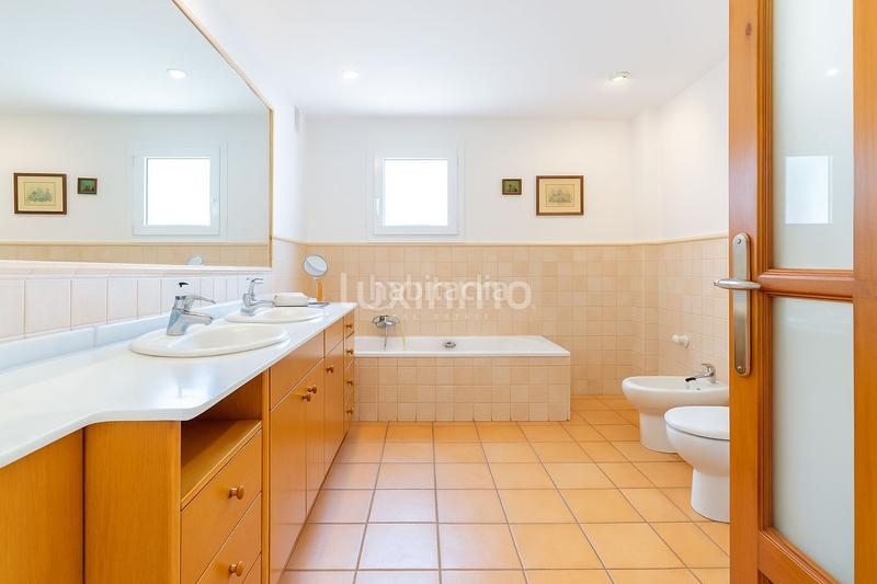 Foto 252d030b-0ec0-4c41-a3ca-21917201617d. Xalet amb calefacció piscina a El Portet-Pla del Mar Moraira