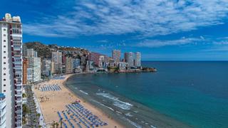 Appartement à Playa Levante. Impresionante piso con vistas abiertas al mar en playa de levant