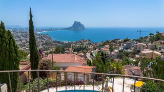 Xalet a Maryvilla. Casa independiente con impresionantes vistas en calpe