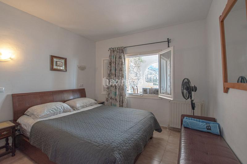 Foto 585e2ea3-9c40-4c21-a402-e7cd9a09f88b. Chalet con parcheggio piscina in Maryvilla Calp