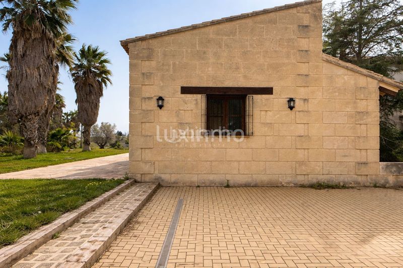 Foto 41325414-772c-460d-8c69-540fed1d8668. Xalet amb calefacció piscina a Valverde Elche / Elx