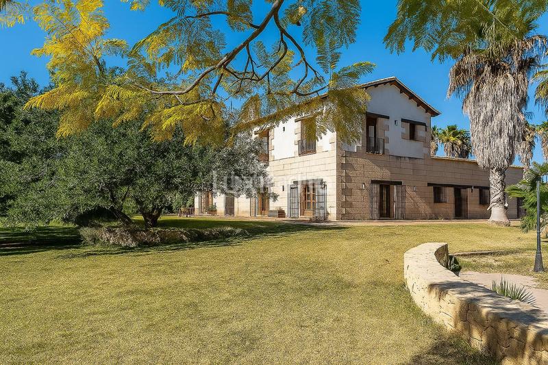 Foto fa6244c1-7a26-41b5-b80c-492390fd4886. Xalet amb calefacció piscina a Valverde Elche / Elx