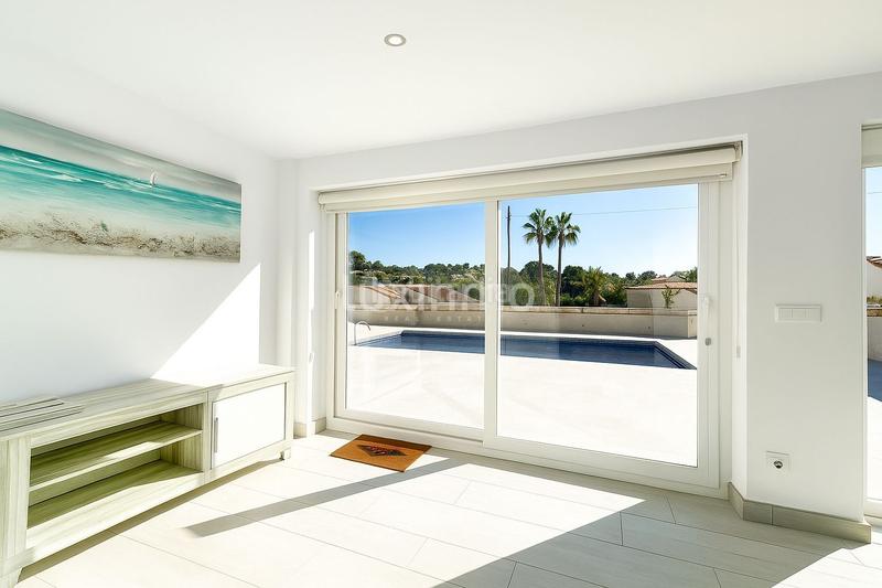 Foto 169b82f4-6495-4bc7-aa02-5a239bc497da. Chalet villa costa montemar con licencia turística en Benissa