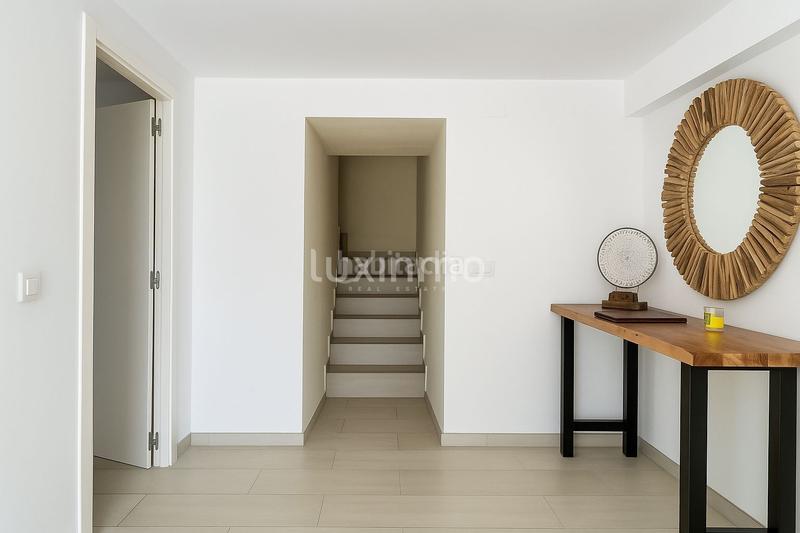 Foto 49a4fe99-bcbc-434a-97ee-1ab93d938e69. Chalet villa costa montemar con licencia turística en Benissa