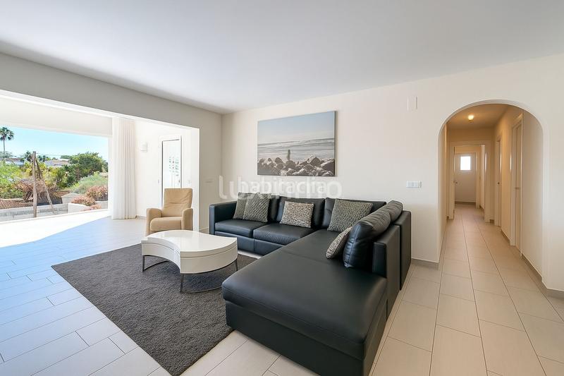 Foto ad9a64dc-e2d8-49f6-a2ae-304e14b48c35. Chalet villa costa montemar con licencia turística en Benissa