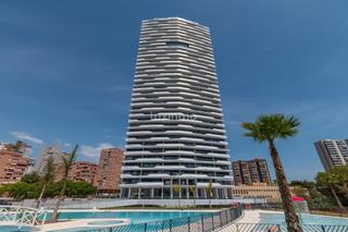 Piso en Playa Poniente. Apartamento en venta con vistas espectaculares al mar en benidor