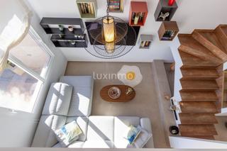 Casa bifamiliare in Almajada-Ravel. Alquiler con opción a compra moderno adosado con vistas perfecta