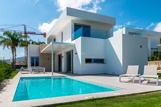 Xalet a Golf Bahía. Impresionantes villas de nueva construcción con vistas al mar en