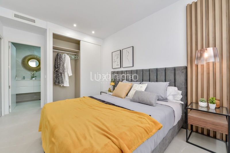 Foto db8ab79a-39d8-45d8-8a23-974306565272. Dachwohnung mit heizung pool in balcón de Finestrat-terra marina Finestrat