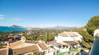 Casa adossada a Altea Hills. Encantadora casa adosada mediterránea de 3 dormitorios con vista