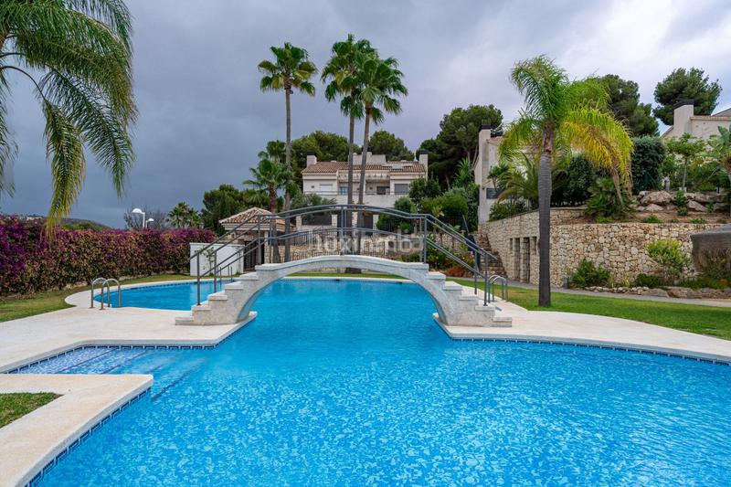 Foto bbf945de-96df-4f0a-bfd9-c3b7309f3ee6. Doppelhaus mit pool in Benimeit-Tabaira Moraira