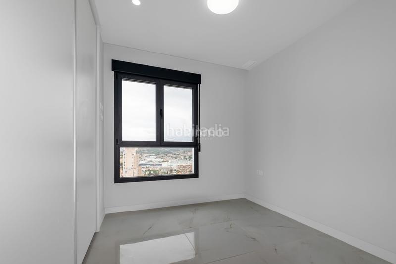 Foto 701d76e8-e3eb-481e-b428-b10a634059ab. Piso apartamento con vistas al mar en venta en Playa Poniente Benidorm