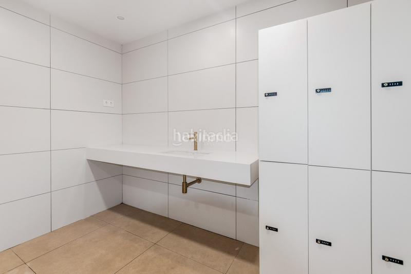 Foto 7fb9cc0f-0d06-474a-b1fb-72b8f2466ff9. Piso apartamento con vistas al mar en venta en Playa Poniente Benidorm