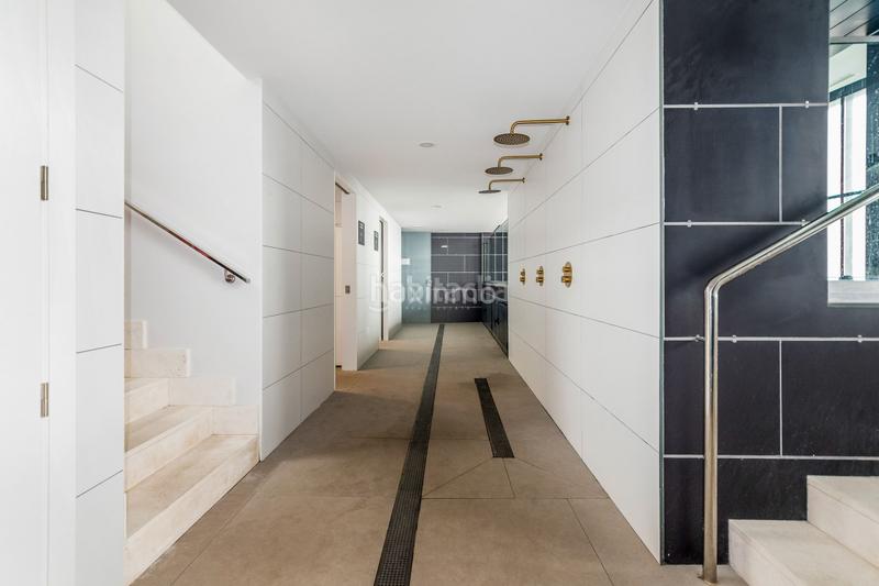 Foto bb0f389a-c97b-40b6-a295-6a5ab4f93e76. Piso apartamento con vistas al mar en venta en Playa Poniente Benidorm