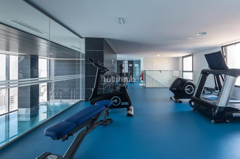 Foto e0f219a3-3530-4516-8ae1-edca9485ef55. Piso apartamento con vistas al mar en venta en Playa Poniente Benidorm