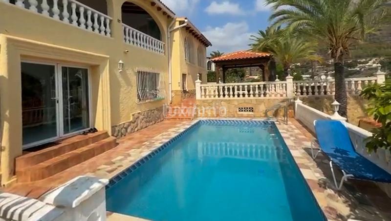 Foto dc815879-5806-4477-84bf-1f80eb2603c9. Chalet avec chauffage parking piscine dans Maryvilla Calp