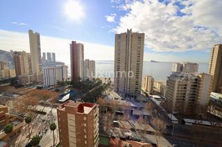 Local commercial à Playa Levante. Gran oportunidad de inversión 12 pisos en benidorm