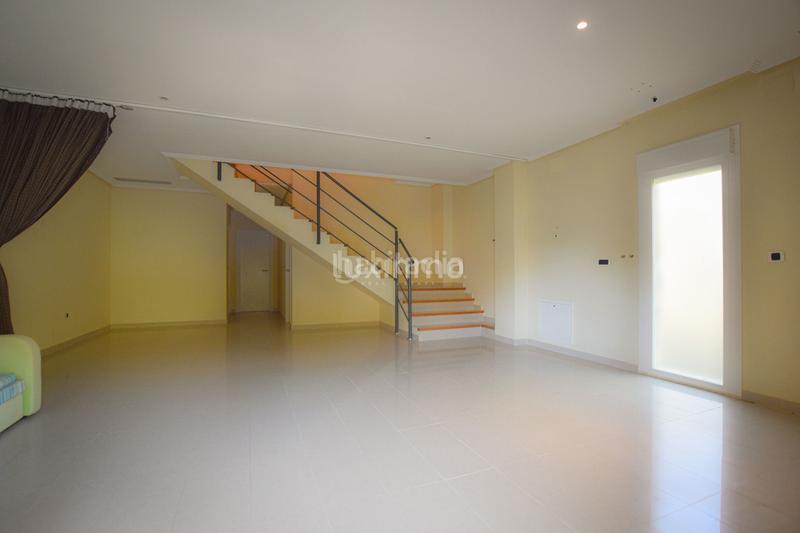 Foto 4c042d4b-23a9-4342-9b3c-ad21317f23e5. Reihenhaus mit pool in Mascarat Altea