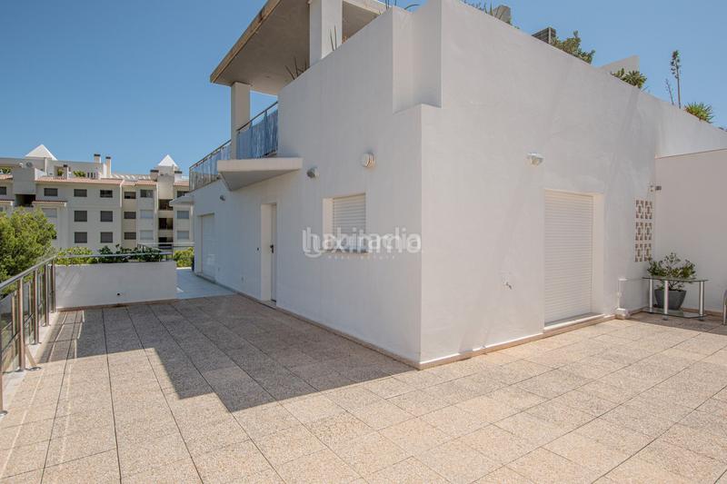 Foto c648573d-7b26-48f3-820a-b5c3faedb3fc. Reihenhaus mit pool in Mascarat Altea