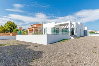 Chalet in El Tossal-Bello Horizonte. Impresionante villa moderna con vistas abiertas en bello horizon